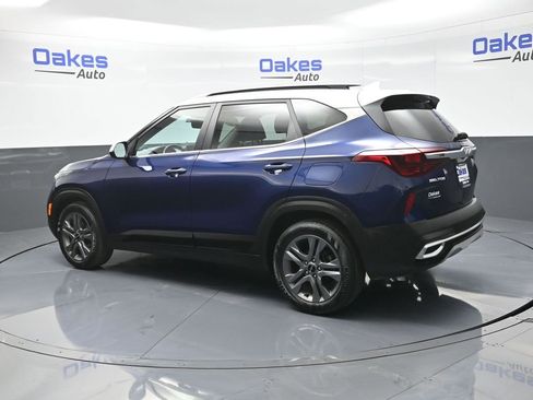 Certified 2023 Kia Seltos S w/ Navigation Package image 6