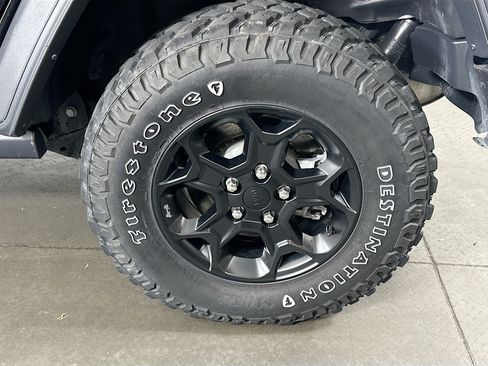Used 2023 Jeep Wrangler Unlimited w/ Cold Weather Group AWD/4WD image 11