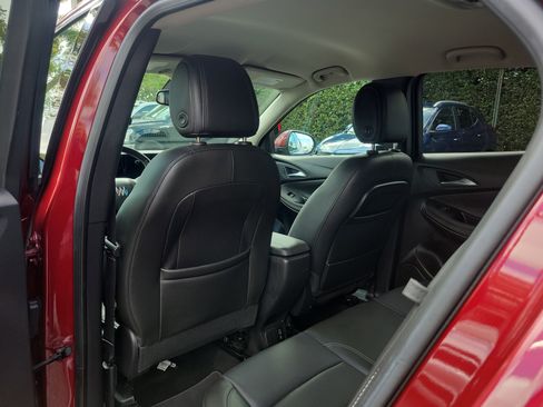 Used 2024 Buick Encore GX Avenir image 12