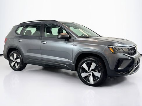 Used 2024 Volkswagen Taos S image 3