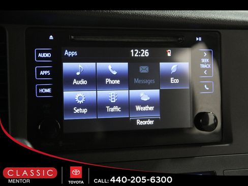 Used 2015 Toyota Sienna LE FWD image 11