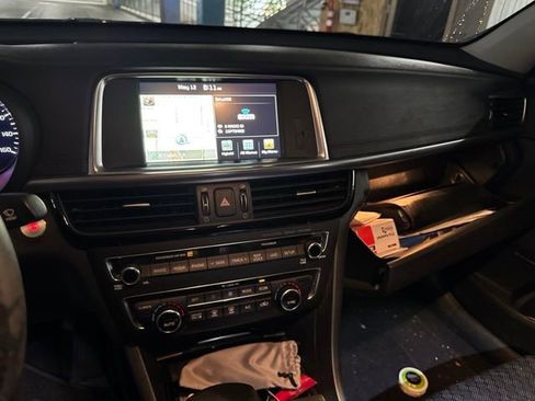 Used 2017 Kia Optima EX FWD image 9