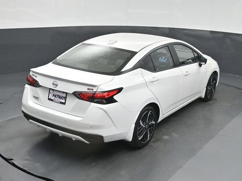 Used 2023 Nissan Versa SR w/ Trunk Package FWD image 37