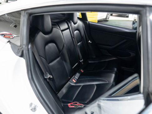 Used 2019 Tesla Model 3 Standard Range Plus image 18