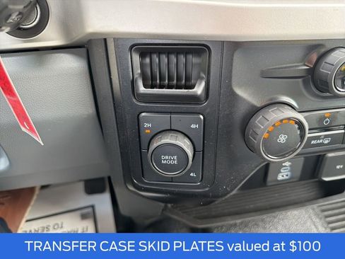 Used 2025 Ford F450 XL w/ XL Chrome Package image 13