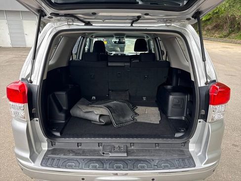 Used 2010 Toyota 4Runner SR5 RWD image 12