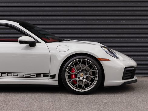 Certified 2024 Porsche 911 Carrera S RWD image 9