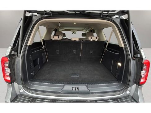 Used 2024 Ford Expedition Max Limited image 32
