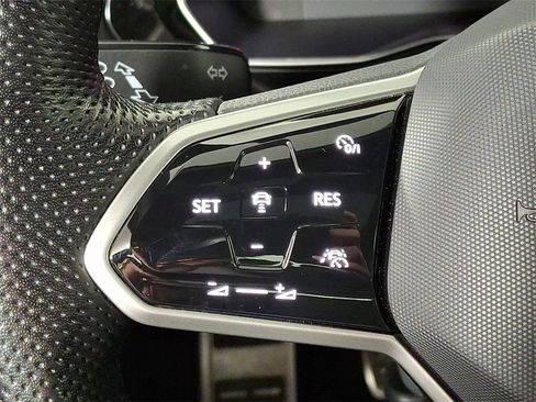 Used 2024 Volkswagen Jetta GLI Autobahn w/ GLI Black Package image 21