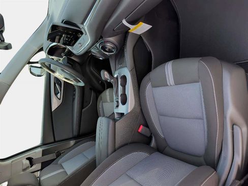 New 2025 Chevrolet Blazer LT w/ LPO, Black Sport Package image 17