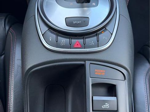 Used 2011 Audi R8 V10 AWD/4WD image 18