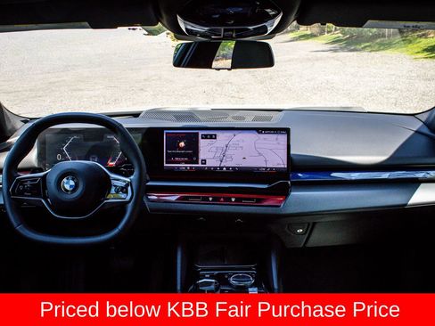 Used 2024 BMW 540i xDrive AWD/4WD image 13