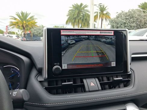 Used 2024 Toyota RAV4 XLE w/ Convenience Package image 24