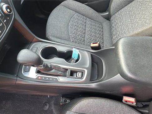 Used 2024 Chevrolet Equinox LT image 20