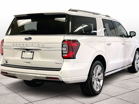 Used 2024 Ford Expedition Max Platinum image 11