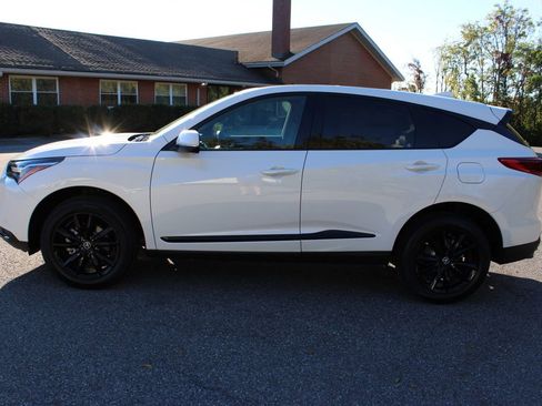 New 2025 Acura RDX SH-AWD image 5