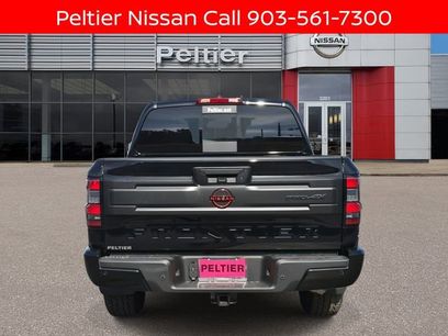 New 2026 Nissan Frontier PRO-4X w/ Pro-4x Convenience Package