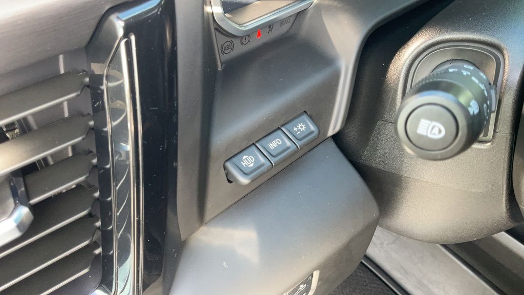 Used 2024 GMC Sierra 3500 AT4 w/ AT4 Premium Plus Package AWD/4WD image 36