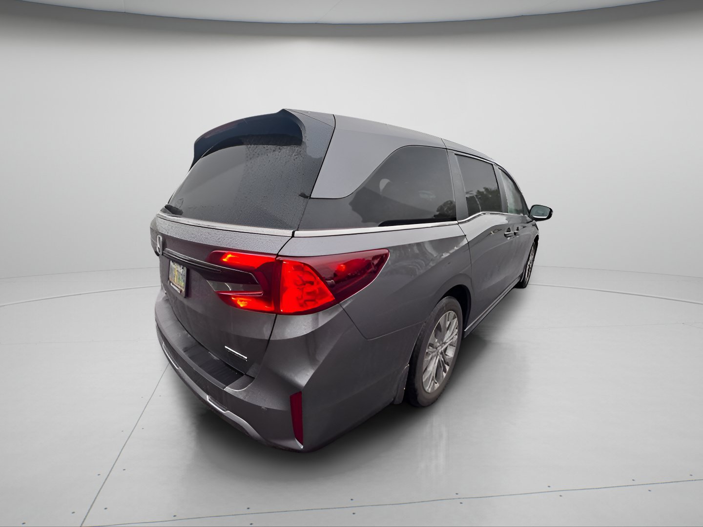 Used 2025 Honda Odyssey Touring image 5