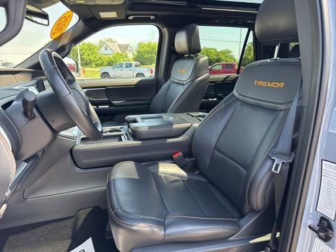 Used 2025 Ford Expedition Tremor AWD/4WD image 21
