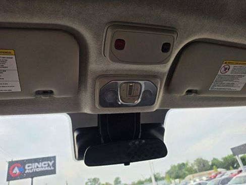 Used 2025 RAM ProMaster 2500 w/ U-Haul Equipment Group FWD image 24
