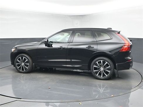 Used 2024 Volvo XC60 B5 Plus w/ Climate Package image 5