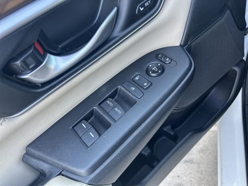 Certified 2017 Honda CR-V Touring image 23