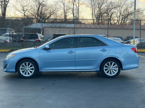 Used 2013 Toyota Camry XLE image 9