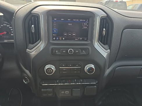 Used 2024 GMC Sierra 2500 Pro AWD/4WD image 22
