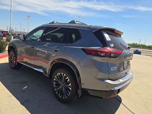 New 2026 Nissan Rogue Platinum w/ Platinum Premium Package AWD/4WD image 5
