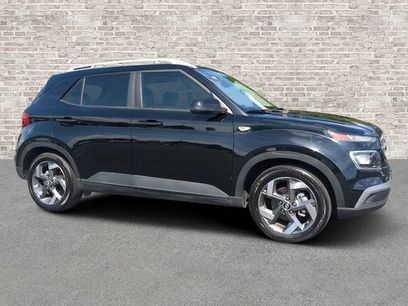 Used 2024 Hyundai Venue SEL