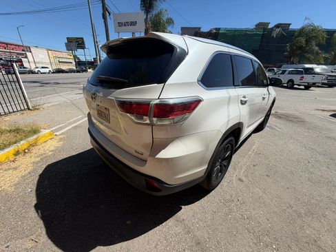 Used 2015 Toyota Highlander XLE FWD image 5