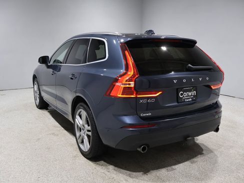 Used 2018 Volvo XC60 T5 Momentum w/ Convenience Package image 6