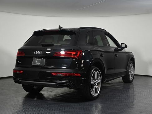 Used 2025 Audi Q5 2.0T Premium w/ Convenience Plus Package AWD/4WD image 5