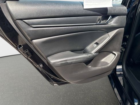 Used 2022 Honda Accord Sport Special Edition image 8