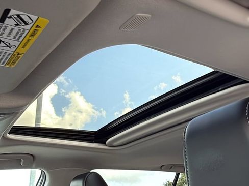 Used 2023 Toyota RAV4 XLE Premium FWD image 40