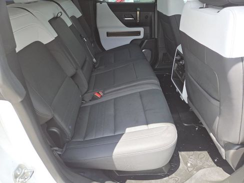 Used 2024 GMC Hummer EV 2X w/ LPO, Illumination Package AWD/4WD image 22