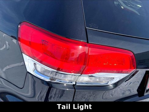 Used 2015 Jeep Grand Cherokee Overland image 30