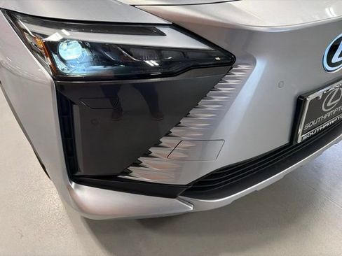 Used 2023 Lexus RZ 450e Premium w/ Accessory Package (2T) AWD/4WD image 34