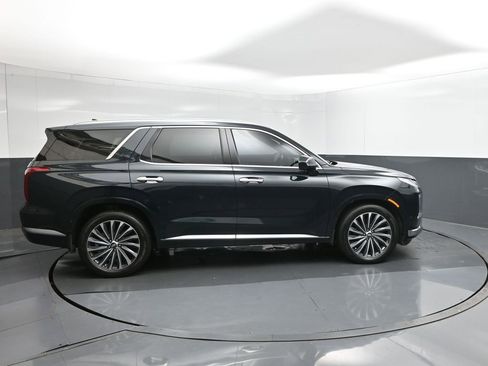 Used 2025 Hyundai Palisade Calligraphy FWD image 11
