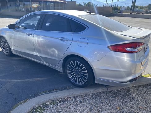 Used 2018 Ford Fusion Titanium image 2