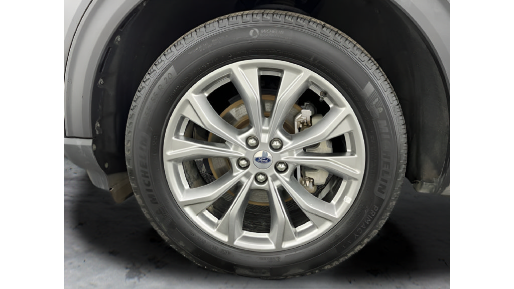 Used 2024 Ford Explorer Limited AWD/4WD image 22