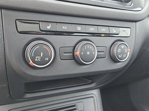 Used 2017 Volkswagen Tiguan Wolfsburg Edition image 22