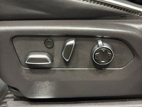 Used 2024 GMC Sierra 2500 AT4X image 21