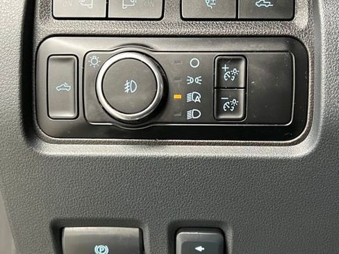 Used 2024 Ford F450 Platinum w/ FX4 Off-Road Package AWD/4WD image 30