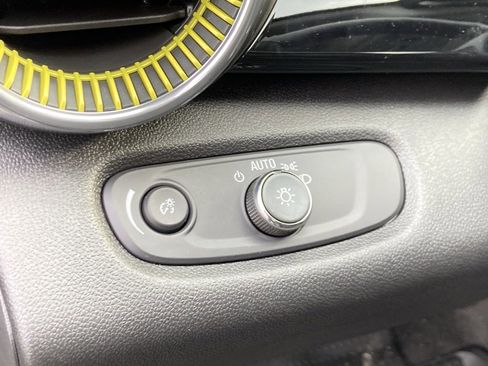 New 2026 Chevrolet Trax ACTIV w/ Sunroof Package image 19