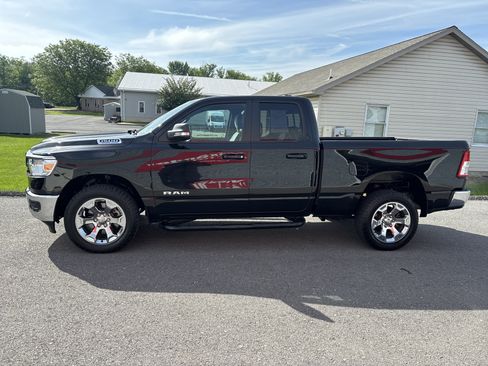 Used 2022 RAM 1500 Big Horn AWD/4WD image 6