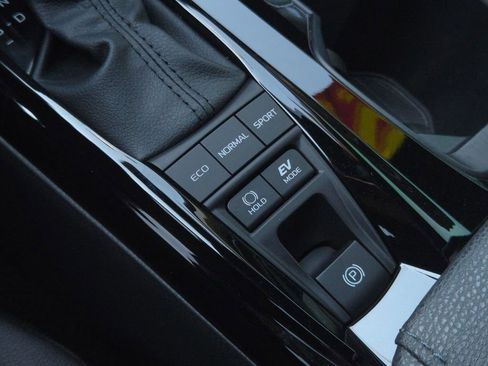Used 2026 Toyota Camry XSE FWD image 19