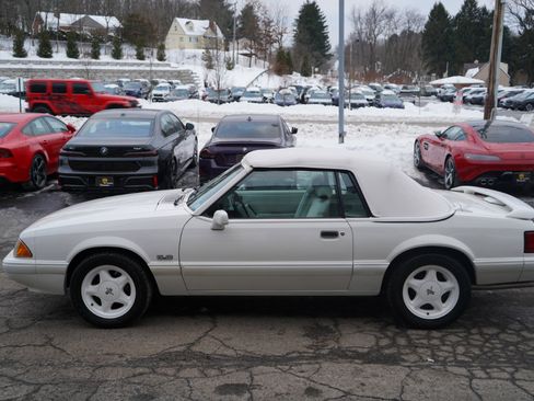 Used 1993 Ford Mustang LX image 11