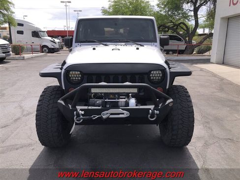 Used 2012 Jeep Wrangler Rubicon w/ Connectivity Group AWD/4WD image 3